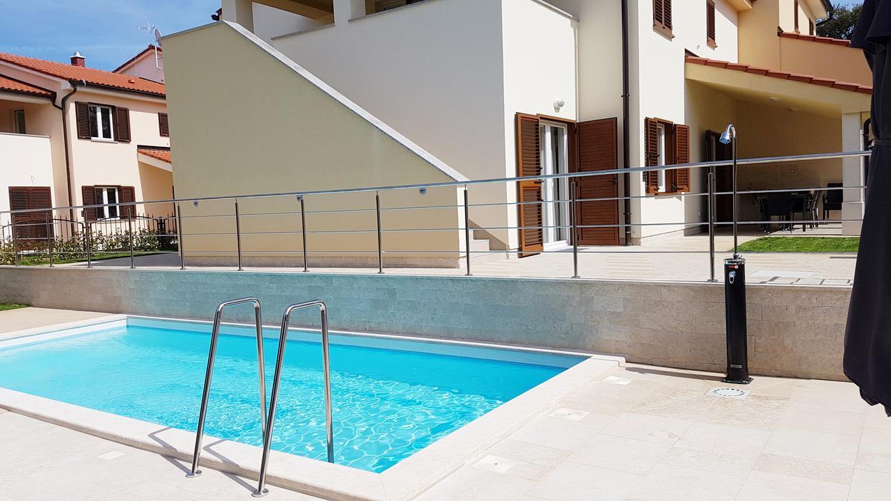 Villas Simag Banjole Luaran gambar