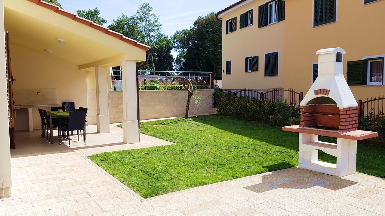 Villas Simag Banjole Luaran gambar