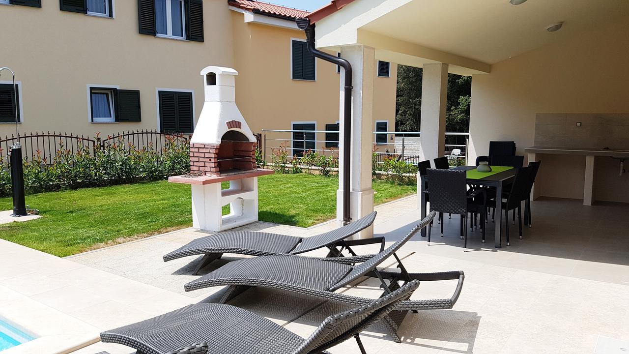 Villas Simag Banjole Luaran gambar