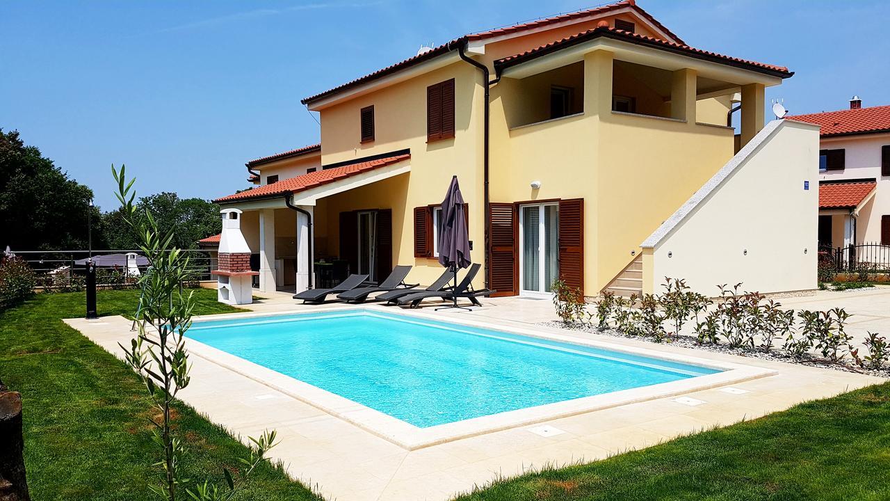 Villas Simag Banjole Luaran gambar
