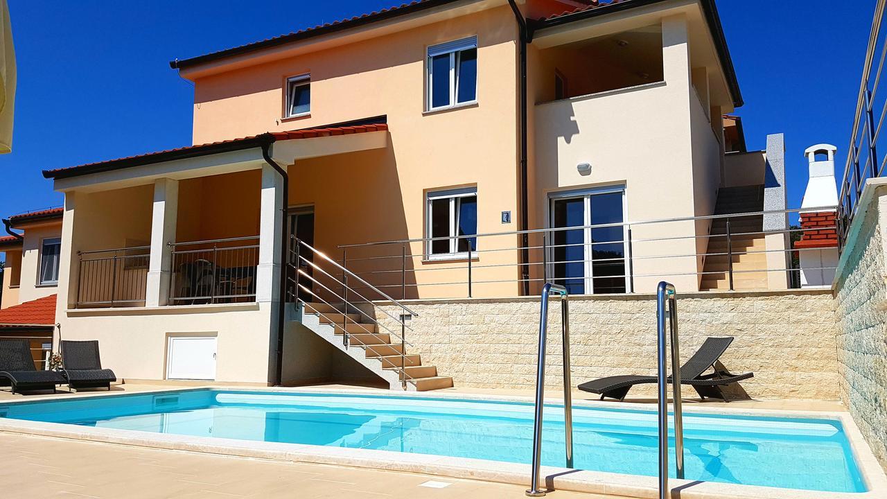 Villas Simag Banjole Luaran gambar